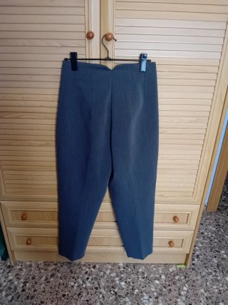 Pantalón Zara tiro alto gris talla XS