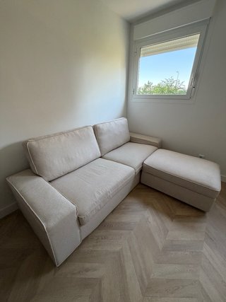 Sofá KIVIK 3 plazas + reposapiés con almacenaje