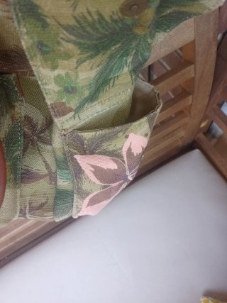 Bolso Desigual floral verde y rosa