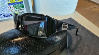 Gafas de sol Guess negras