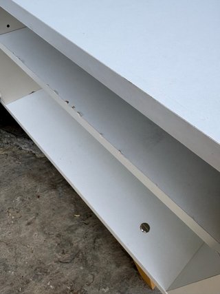 Mueble TV blanco madera