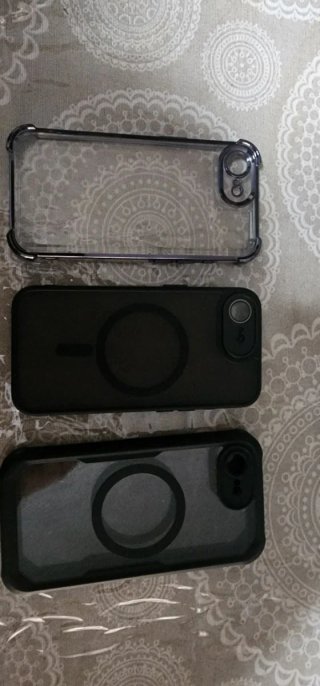 Funda iPhone 16e Transparente y Negra