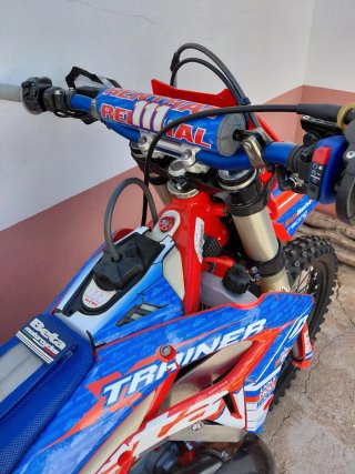 Beta 300 Xtrainer Enduro con muchos extras.