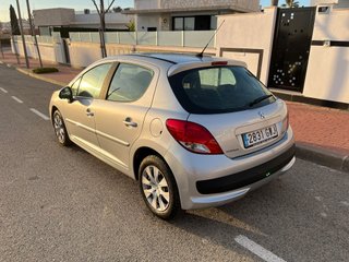 Peugeot 207 2010