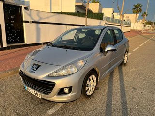 Peugeot 207 2010