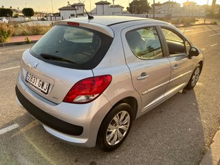 Peugeot 207 2010