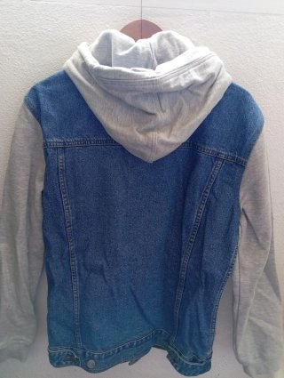Cazadora vaquera con capucha Pull&Bear Talla L