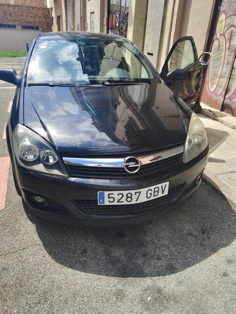 Opel Astra 2008 - foto 1