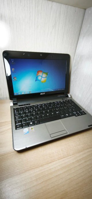 Portátil Acer Aspire One d150-0Bk