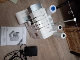 Remalladora Singer 14SH754