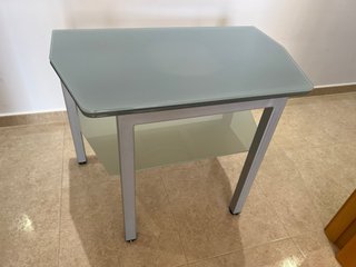 Mesa TV giratoria acero y cristal templado lacado