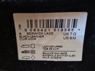 Zapatos Clarks Berwick Lace Hombre Negros NUEVOS