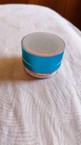 Altavoz Bluetooth RGB