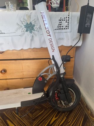 Patineta Eléctrica Helliot Anda Bien