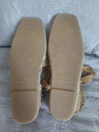 Sandalias Zara Beige Talla 36