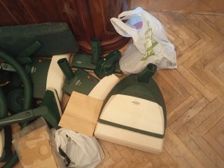 Aspiradora Vorwerk VK 121 + Accesorios