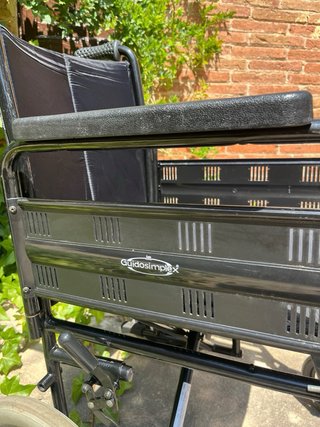 Silla de ruedas plegable