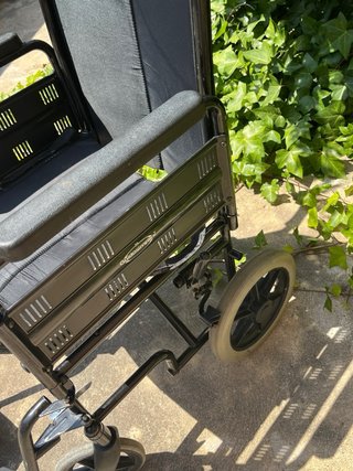 Silla de ruedas plegable