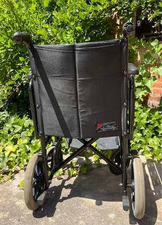 Silla de ruedas plegable