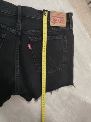 Shorts vaqueros negros desgastados