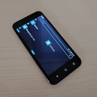 Móvil VFD600 Negro