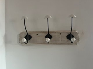 Perchero de pared madera y metal