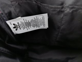 Bandolera Adidas Negra y Dorada
