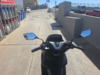 Honda PCX 2025 Negra