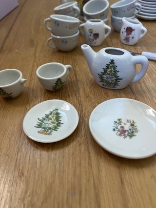 3 Set di Tè in Miniatura in Porcellana