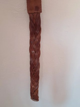 Cinturón de piel trenzado marrón