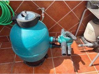 Depuradora de arena para piscina 250 €por todo