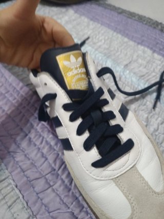 Adidas Samba OG Talla 43 Blanco/Azul Marino.