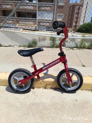 Bicicleta Chicco Red Bullet - ¡Historia Pura!
