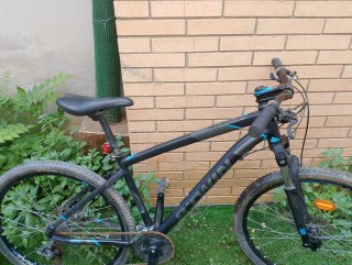 Bicicleta Montaña BTWIN Negra