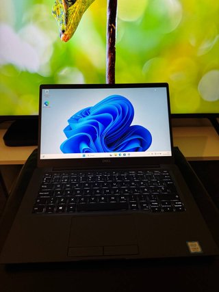 Ordenador portátil Dell i5 8 Generación