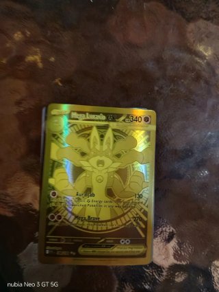 Carta Pokémon Mega Lucario EX Oro