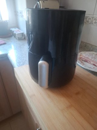 Freidora de aire negra