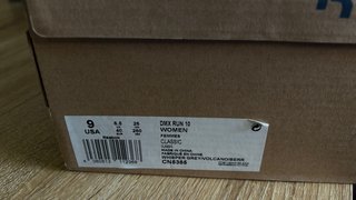 Zapatillas Reebok DMX10 Beige/Morado