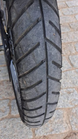 Suzuki Intruder Negra