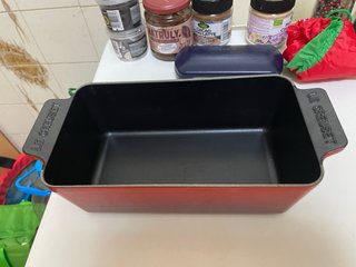 Molde Pan Hierro Fundido Le Creuset Rojo En caja.
