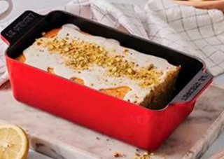 Molde Pan Hierro Fundido Le Creuset Rojo En caja.
