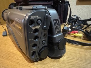 Videocámara Hitachi Hi8