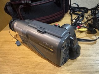 Videocámara Hitachi Hi8