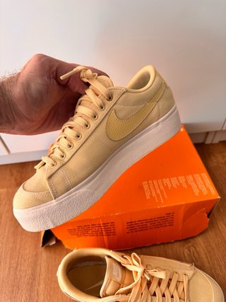 Zapatillas Nike Blazer Platform Beige Mujer