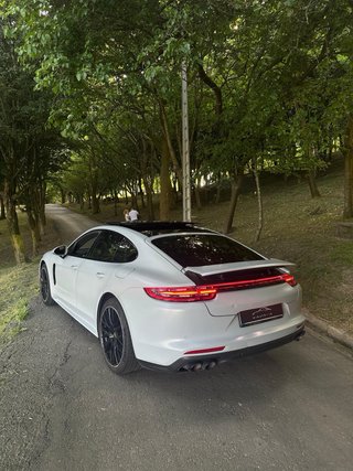 Porsche Panamera 2020