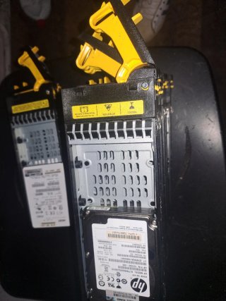 Discos Duro HP 600GB 10K SAS Tengo 16 de 600gb