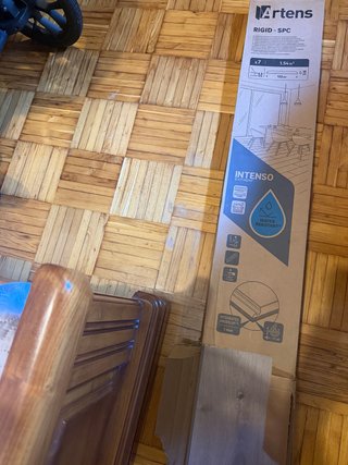 Suelo vinílico Artens Rígido SPC Intenso
