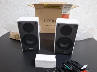 Altavoces Clever Audio Precintados