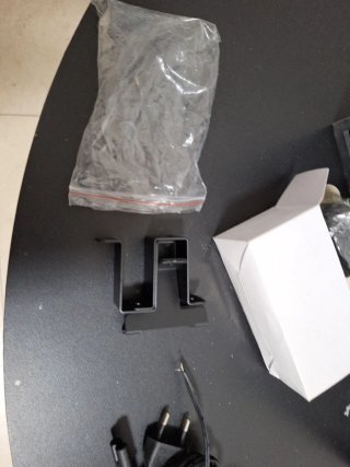 Altavoces Clever Audio Precintados