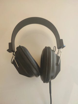 Auriculares negros